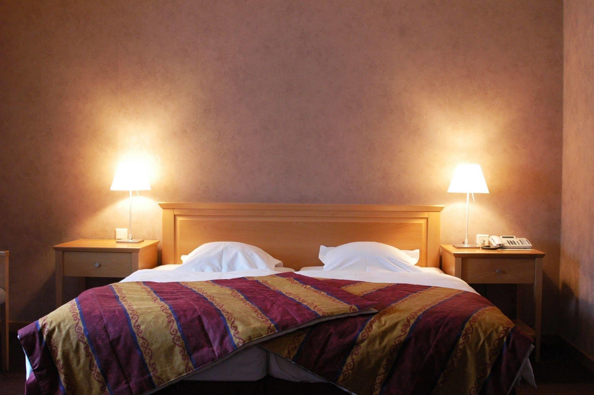 Hostellerie Du Peiffeschof, The Originals Relais Arlon Dış mekan fotoğraf